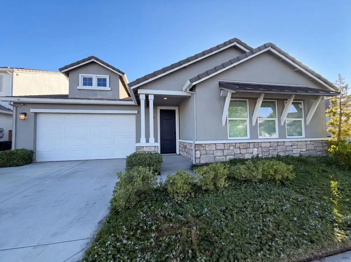 2743 Irish Meadow Way, Lathrop, CA 95330 - #1