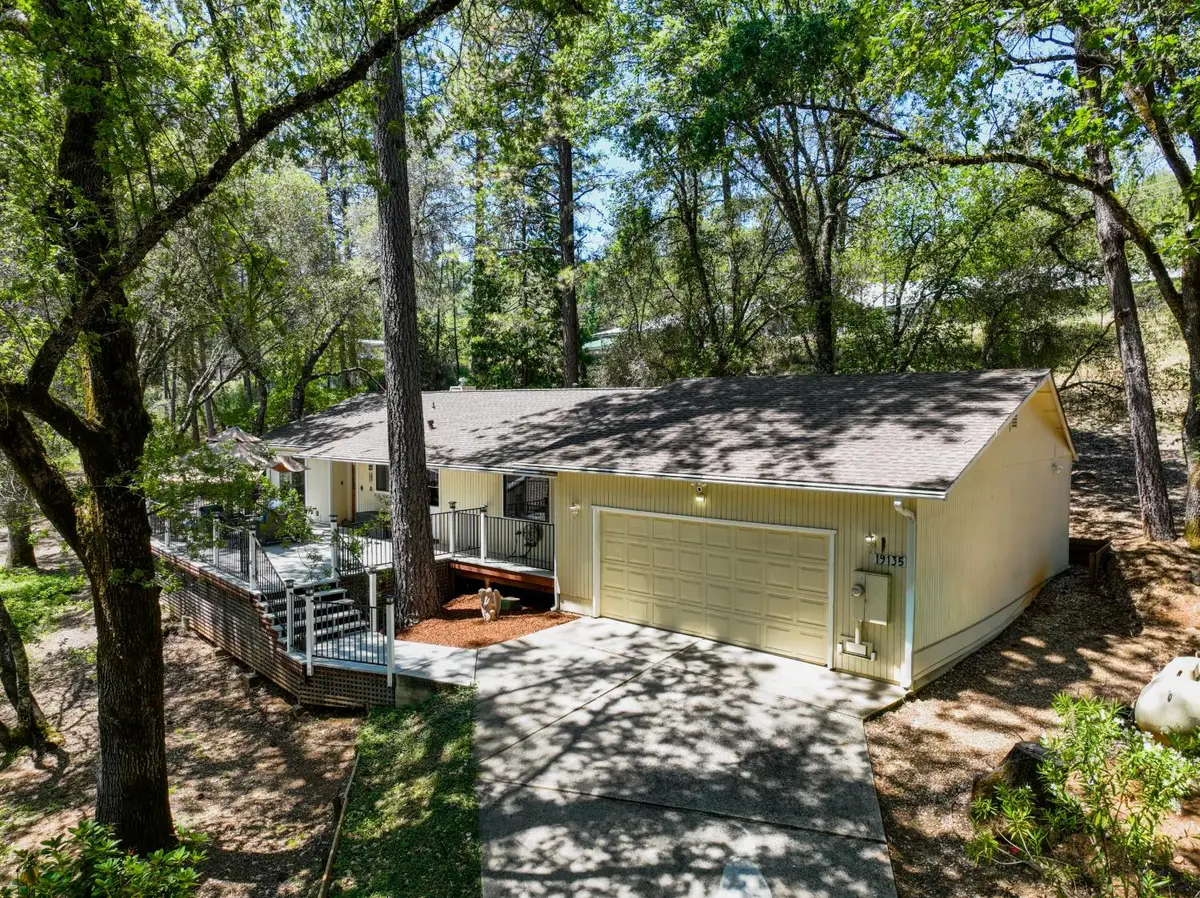 19135 Lake Forest Drive, Penn Valley, CA 95946 - #1