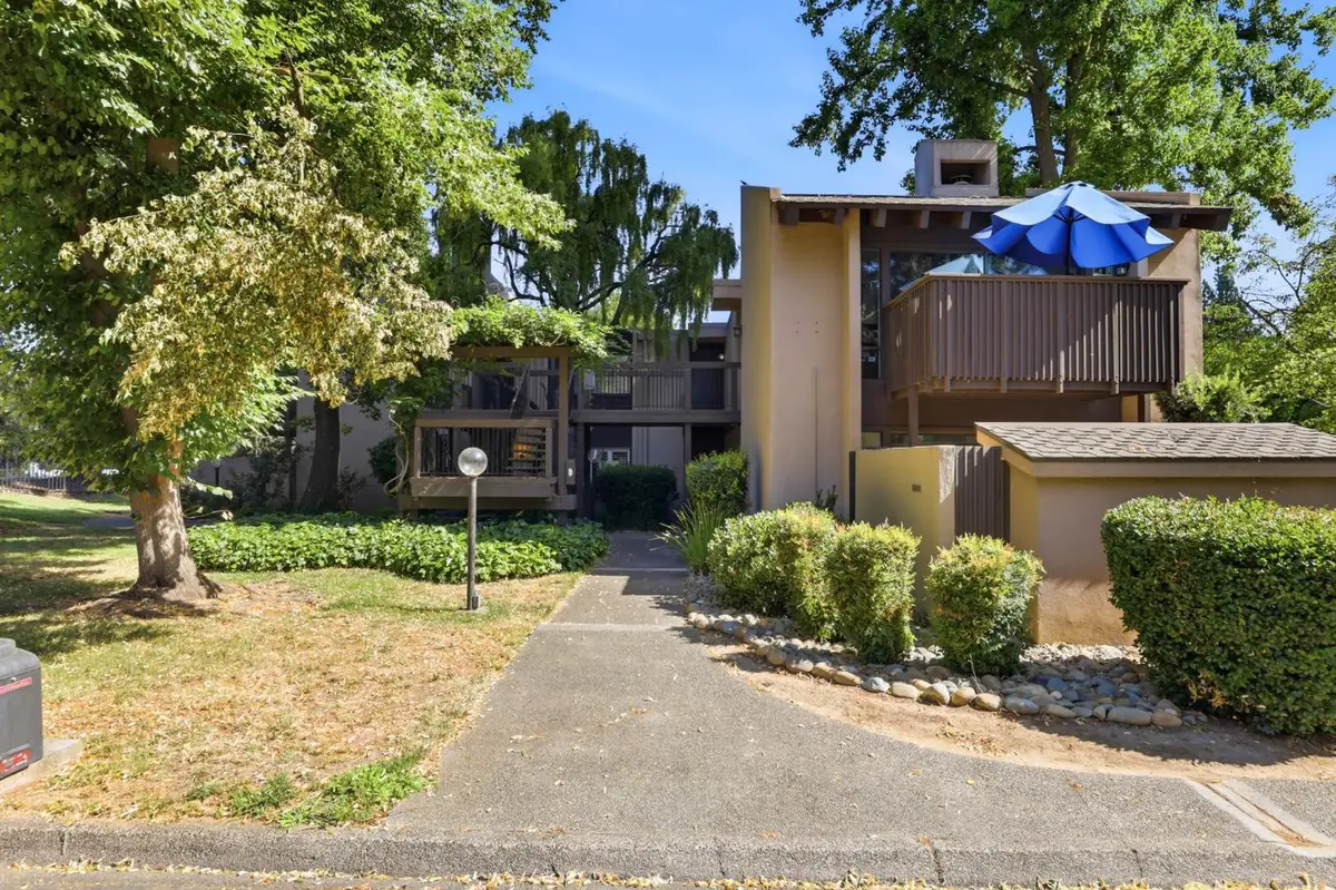 2201 Woodside Lane #1, Sacramento, CA 95825 - #1