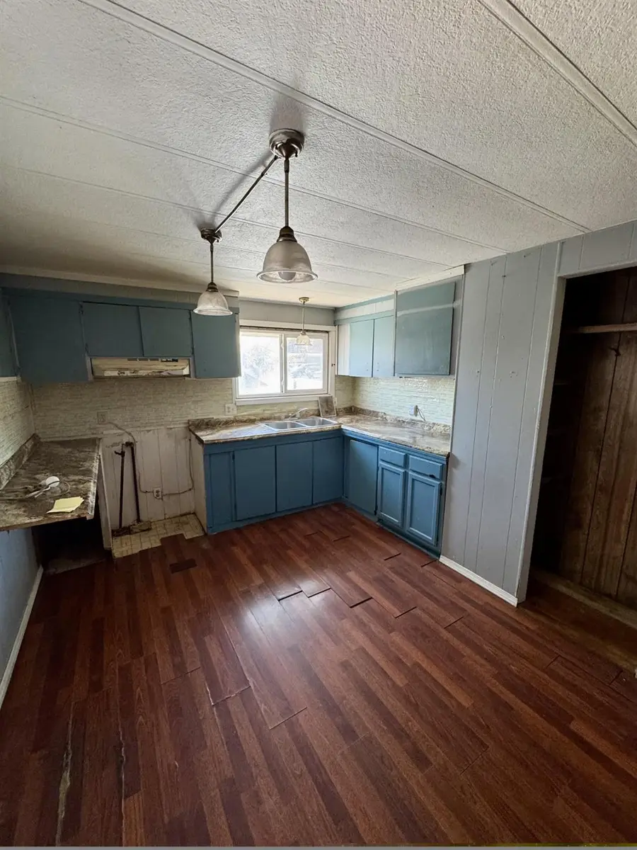 41 Almond, Hollister, CA 95023 - #2