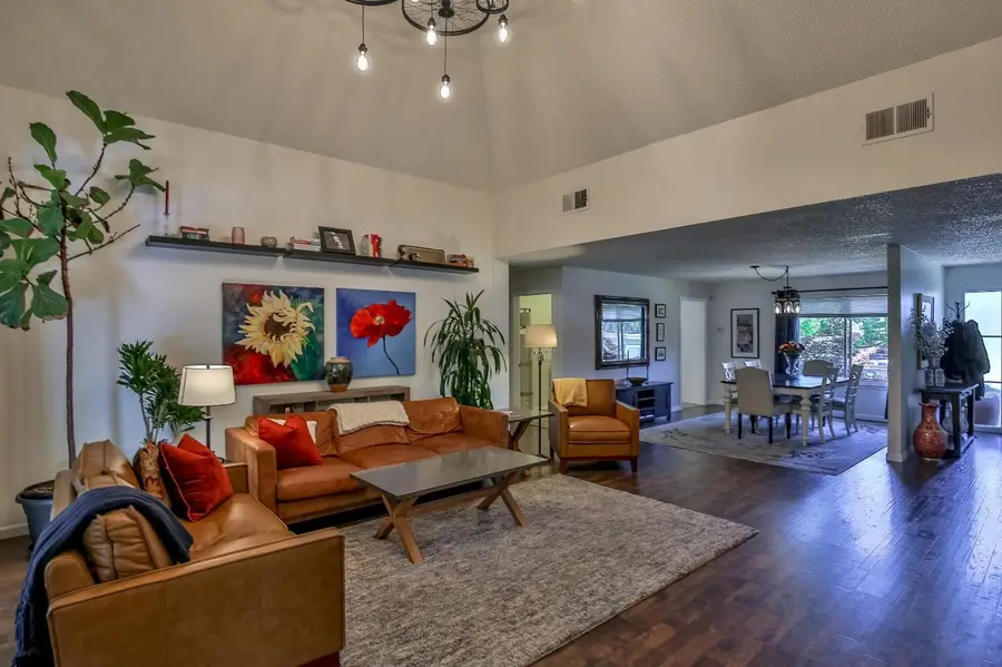 936 Commons Drive, Sacramento, CA 95825 - #2