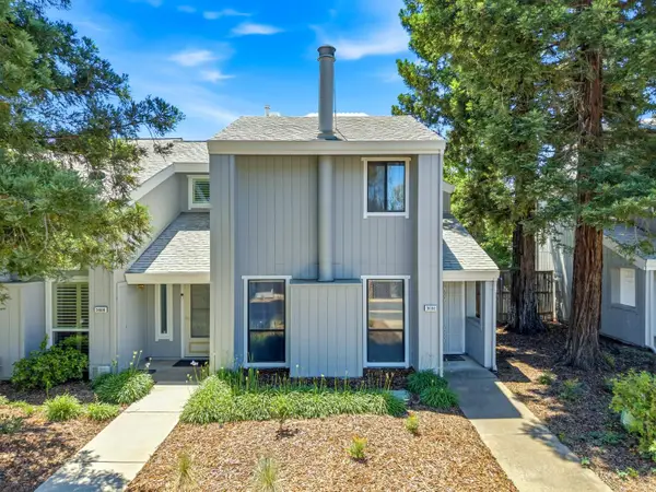 3608 Gold Creek Ln, Sacramento, CA 95827