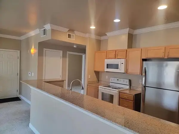 4200 E Commerce Way #1522, Sacramento, CA 95834