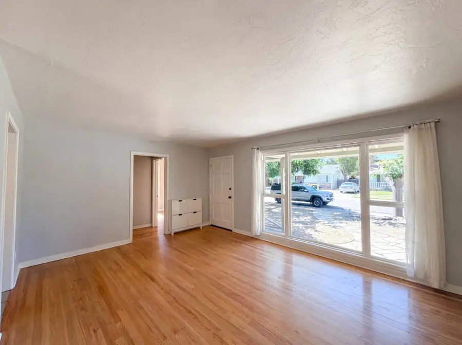 6015 12th Avenue, Sacramento, CA 95820 - #3