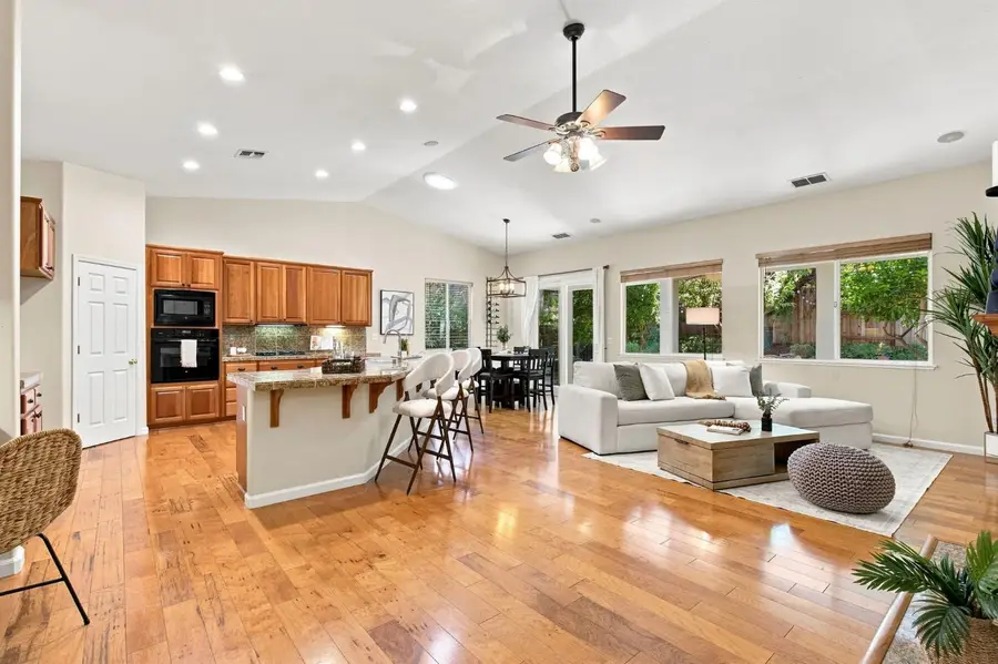 3354 Kittiwake Drive, Sacramento, CA 95833 - #3