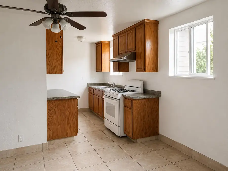 1345 E Scotts Avenue, Stockton, CA 95205 - #3