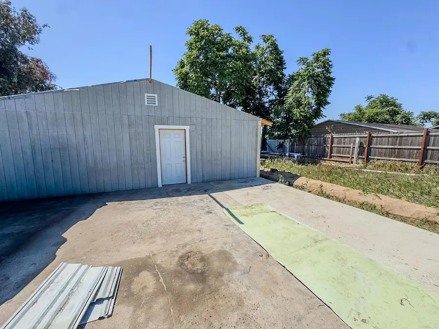 1601 El Dorado Avenue, Modesto, CA 95358 - #2