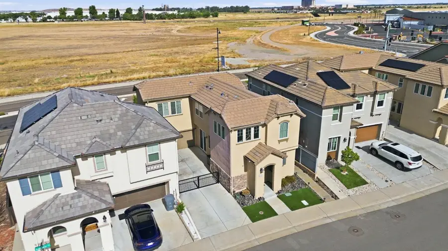 1060 Sagittaria Circle, Rocklin, CA 95765 - #3