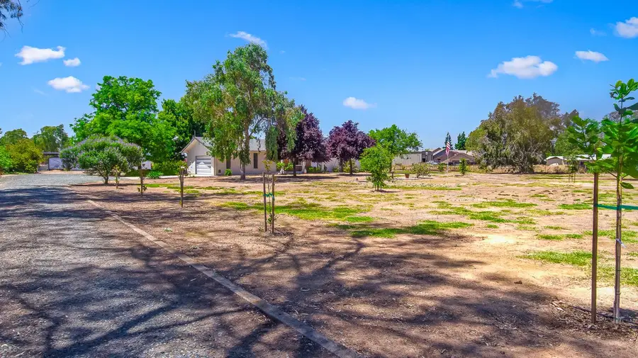 13536 Mcfarland Street, Galt, CA 95632 - #3