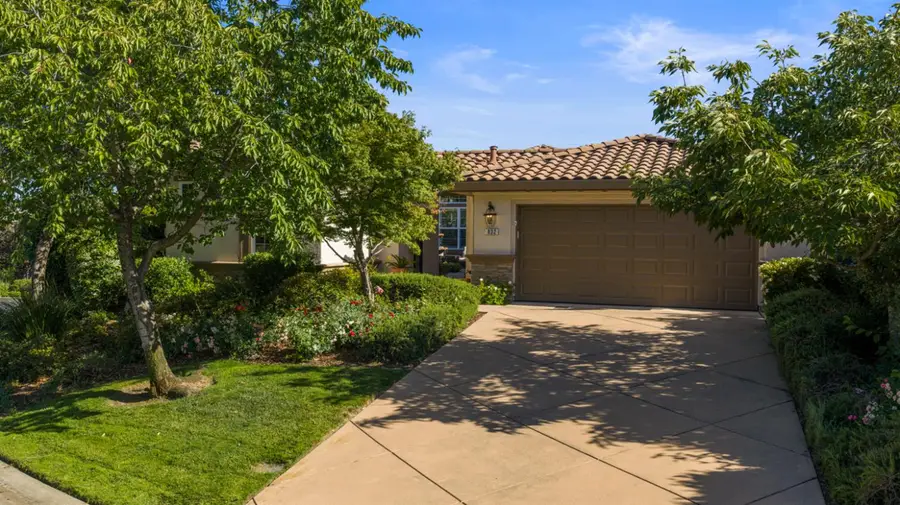 832 Royal Troon Place, El Dorado Hills, CA 95762 - #2