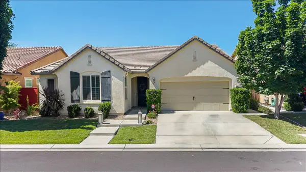 2867 Westport Circle, Oakdale, CA 95361