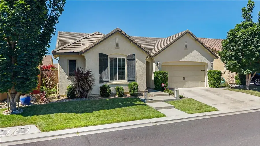 2867 Westport Circle, Oakdale, CA 95361 - #2