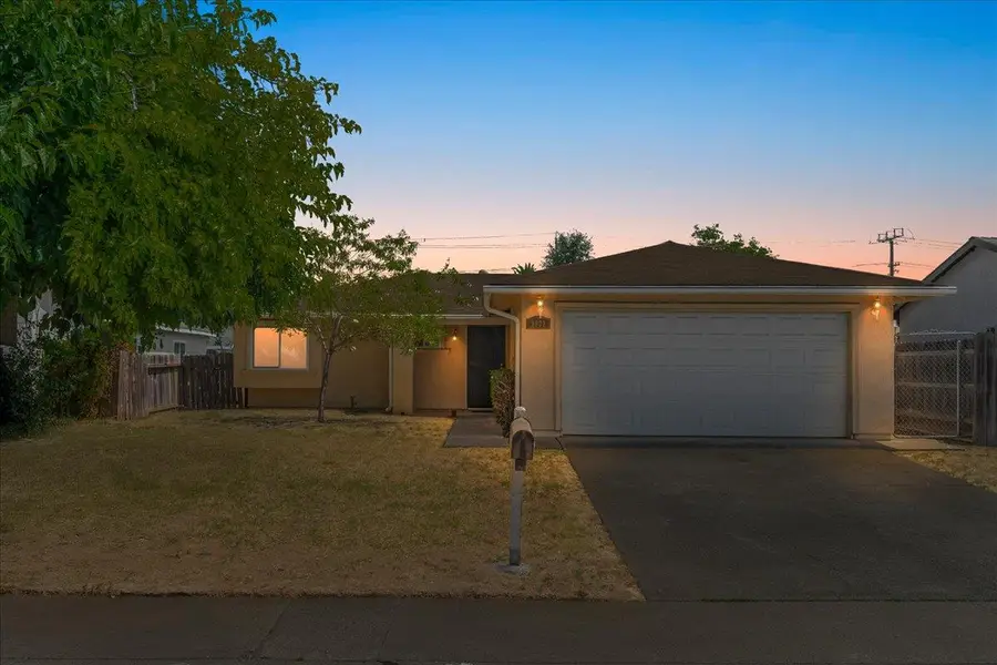 9922 Burline Street, Sacramento, CA 95827 - #3