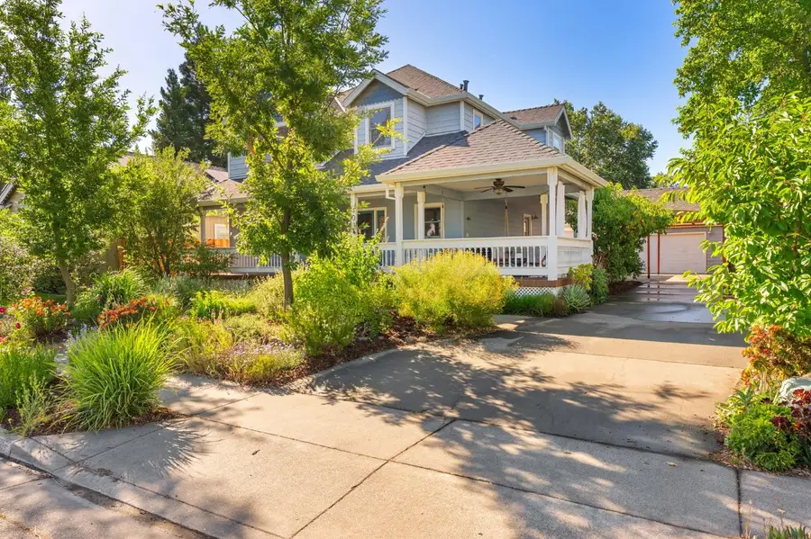 408 Creekside Way, Winters, CA 95694 - #2