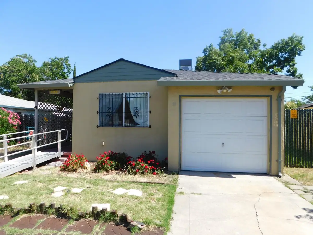 520 E Mendocino Avenue, Stockton, CA 95204 - #1