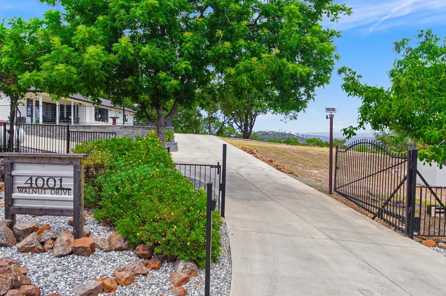 4001 Walnut Drive, Rescue, CA 95672 - #2