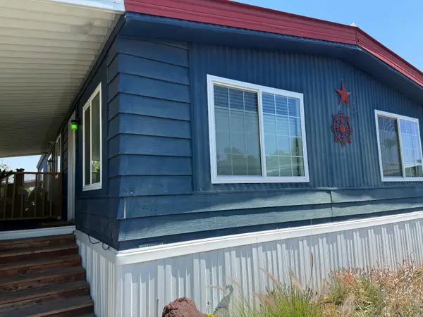 122 Fostones, Sacramento, CA 95828