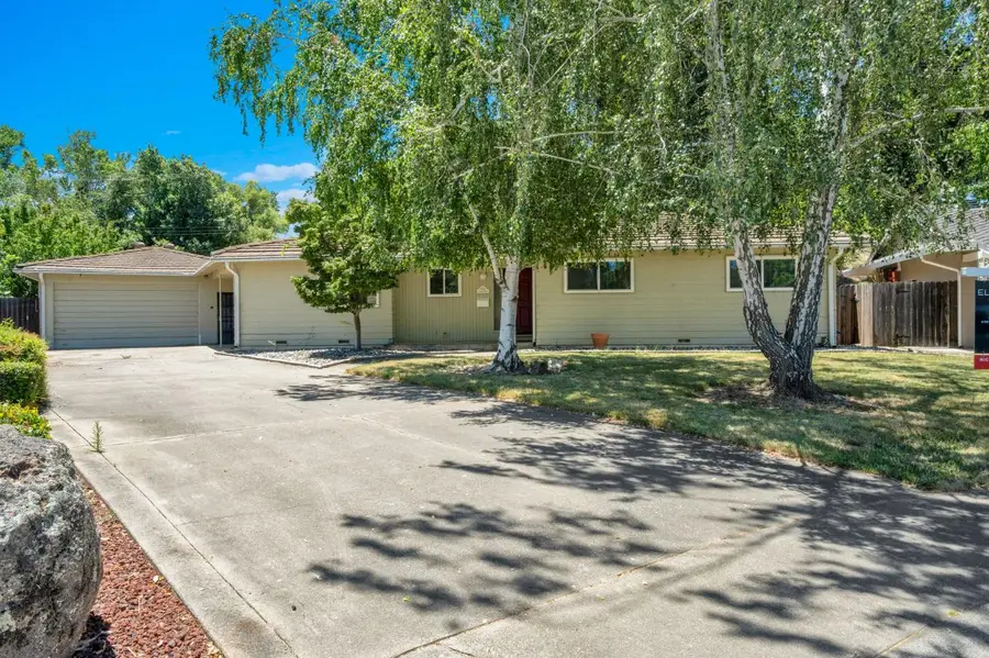 832 Prow Court, Sacramento, CA 95822 - #2