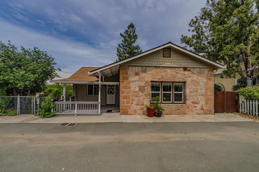 8263 Main Street, Mokelumne Hill, CA 95245 - #2