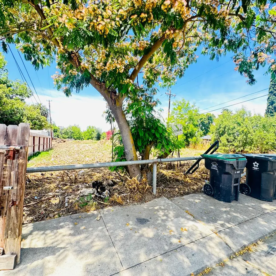 3559 Mission, Stockton, CA 95204 - #2