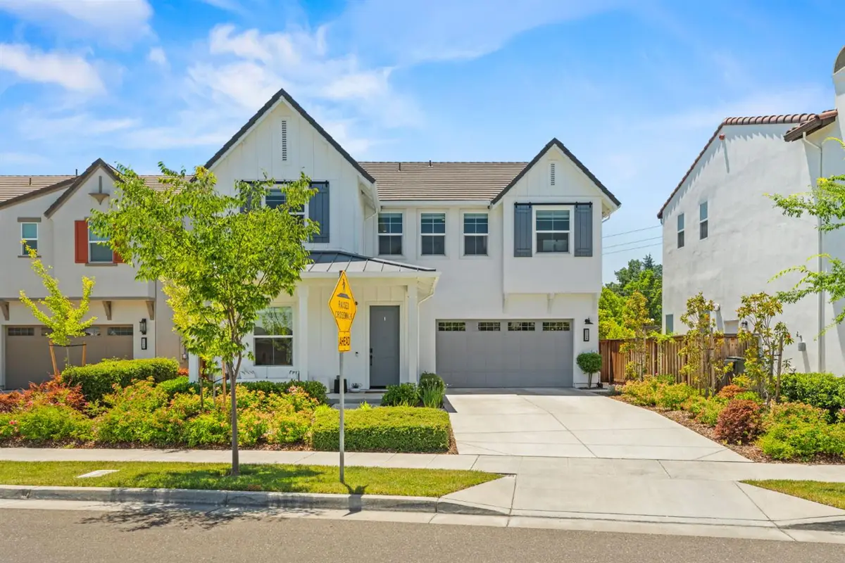 2238 5th Avenue, Sacramento, CA 95818 - #1