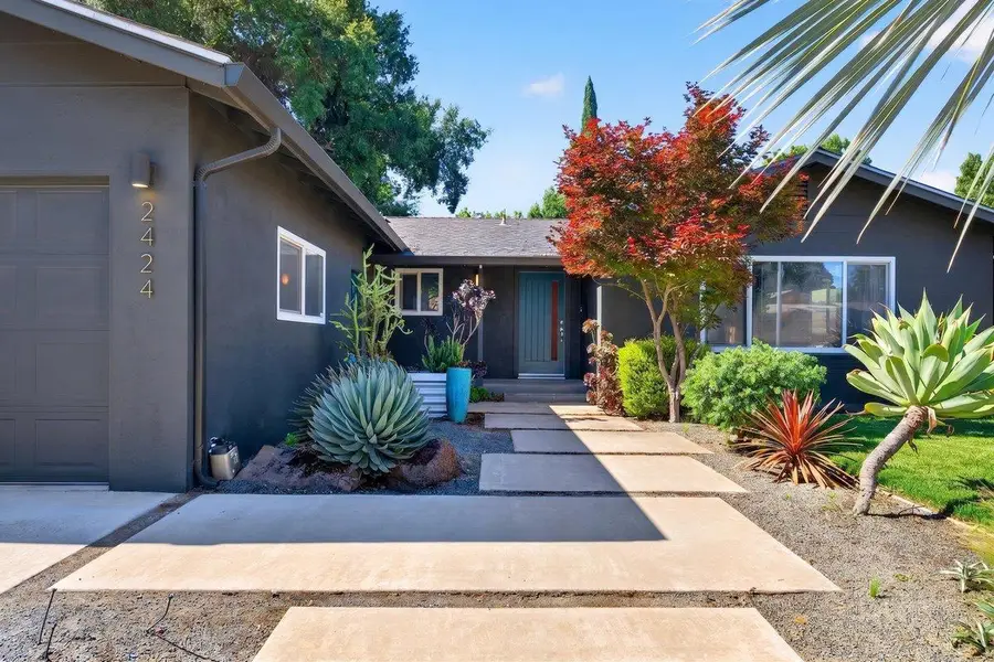 2424 Killarney Way, Modesto, CA 95355 - #2