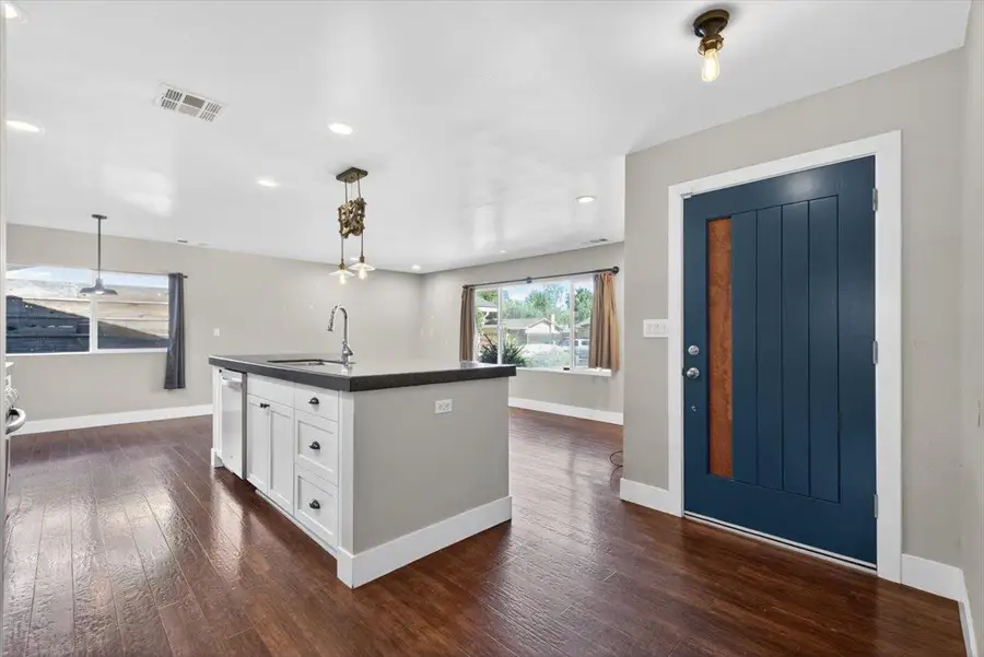 2424 Killarney Way, Modesto, CA 95355 - #3