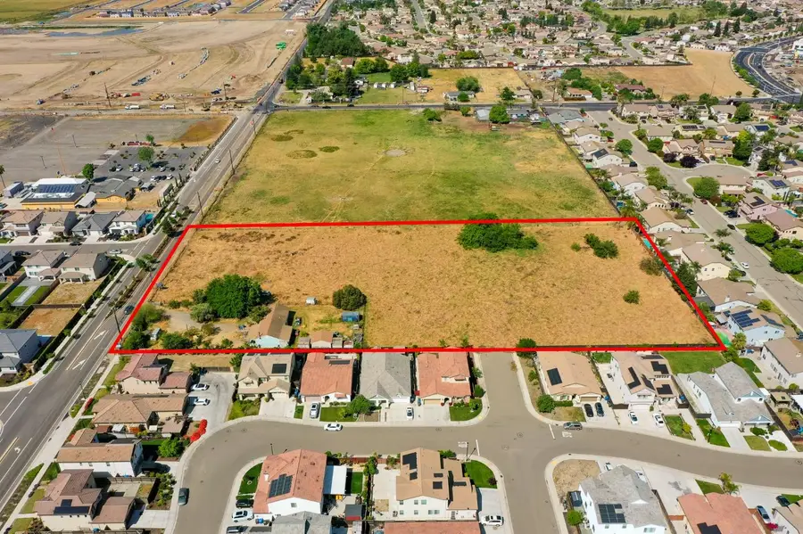 1957 W Woodward Avenue, Manteca, CA 95337 - #3