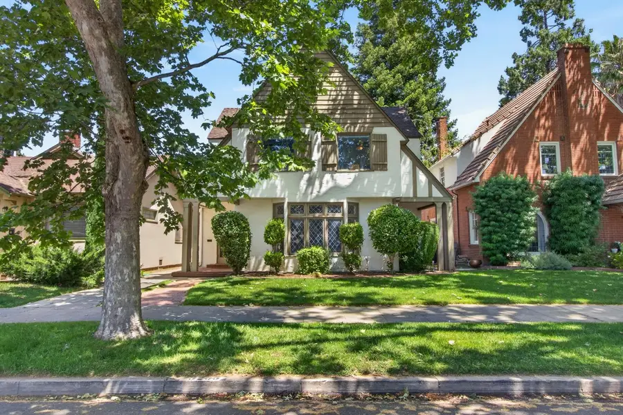 3265 Mckinley Boulevard, Sacramento, CA 95816 - #2