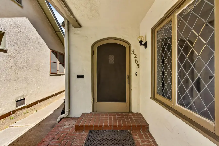 3265 Mckinley Boulevard, Sacramento, CA 95816 - #3