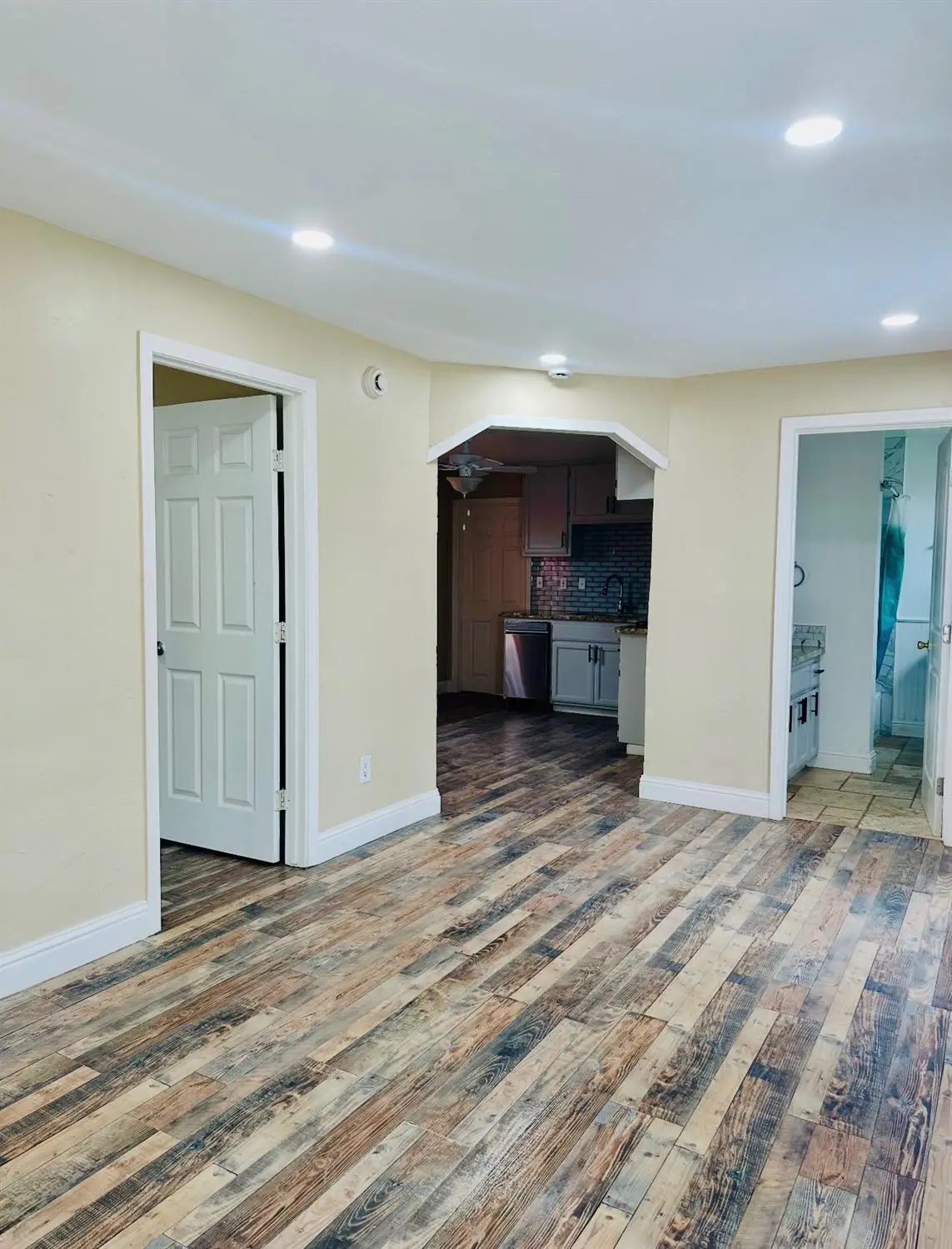 520 D Street, Waterford, CA 95386 - #1