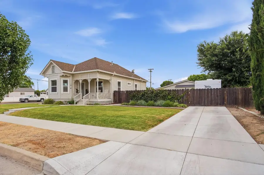 489 6th Street, Gustine, CA 95322 - #2