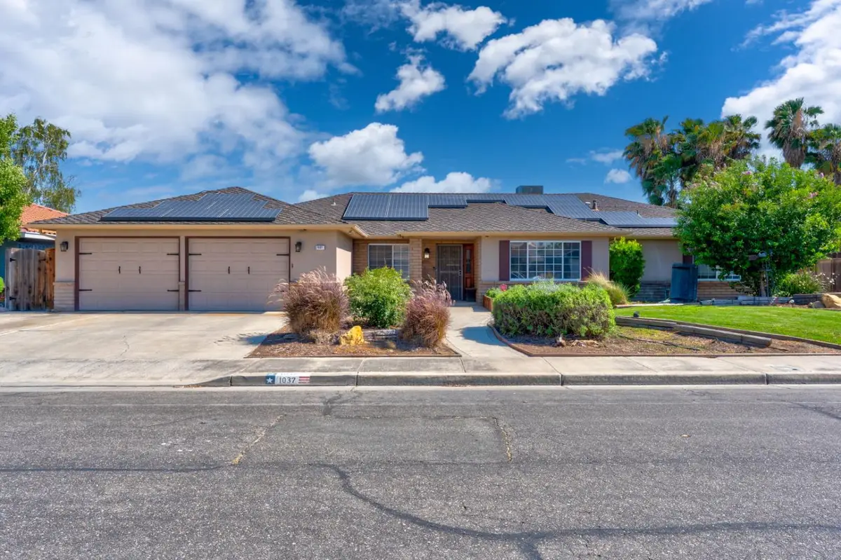 1037 Jackson Avenue, Los Banos, CA 93635 - #1