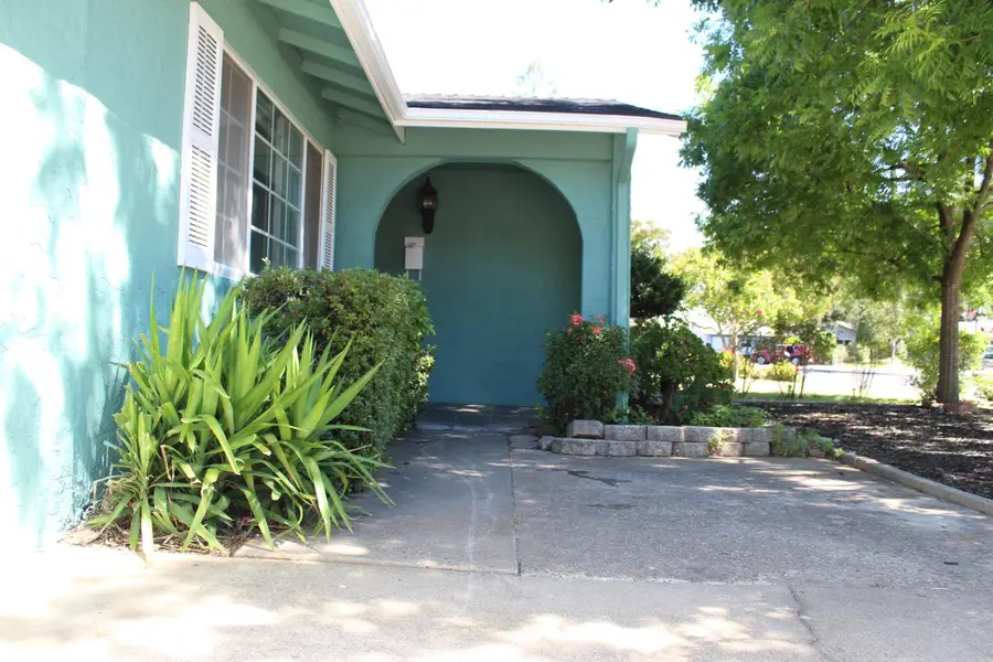 602 Brookwood Road, Roseville, CA 95678 - #3