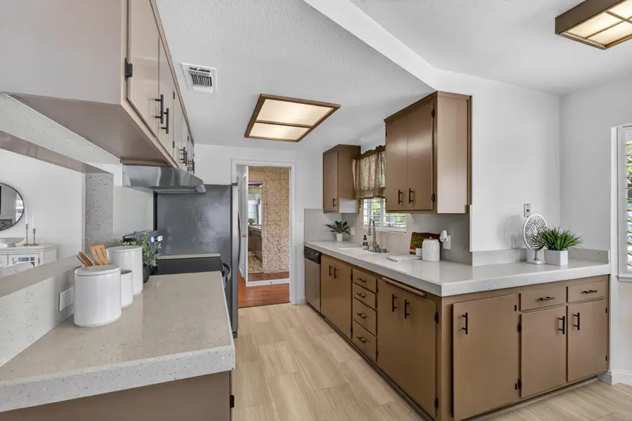5012 I Parkway, Sacramento, CA 95823 - #3