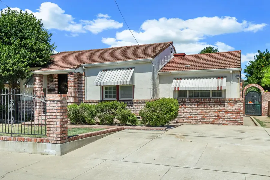 1004 S Shasta Avenue, Stockton, CA 95205 - #2