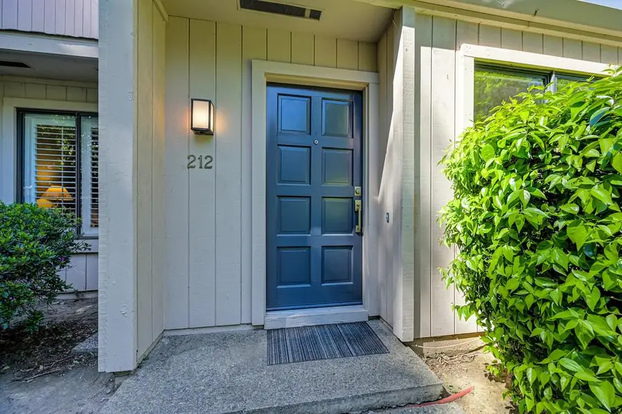 212 Hartnell Place, Sacramento, CA 95825 - #2
