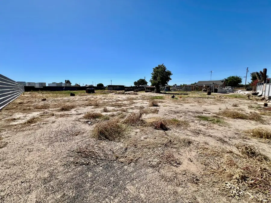 218 E Greenway Avenue, Turlock, CA 95380 - #3