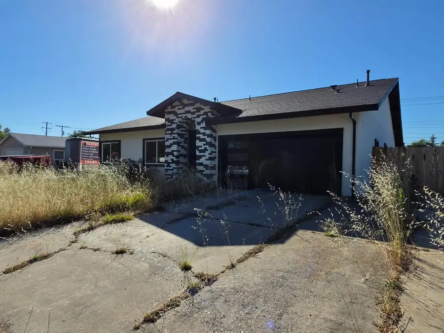 5829 Hillsdale Boulevard, Sacramento, CA 95842 - #3