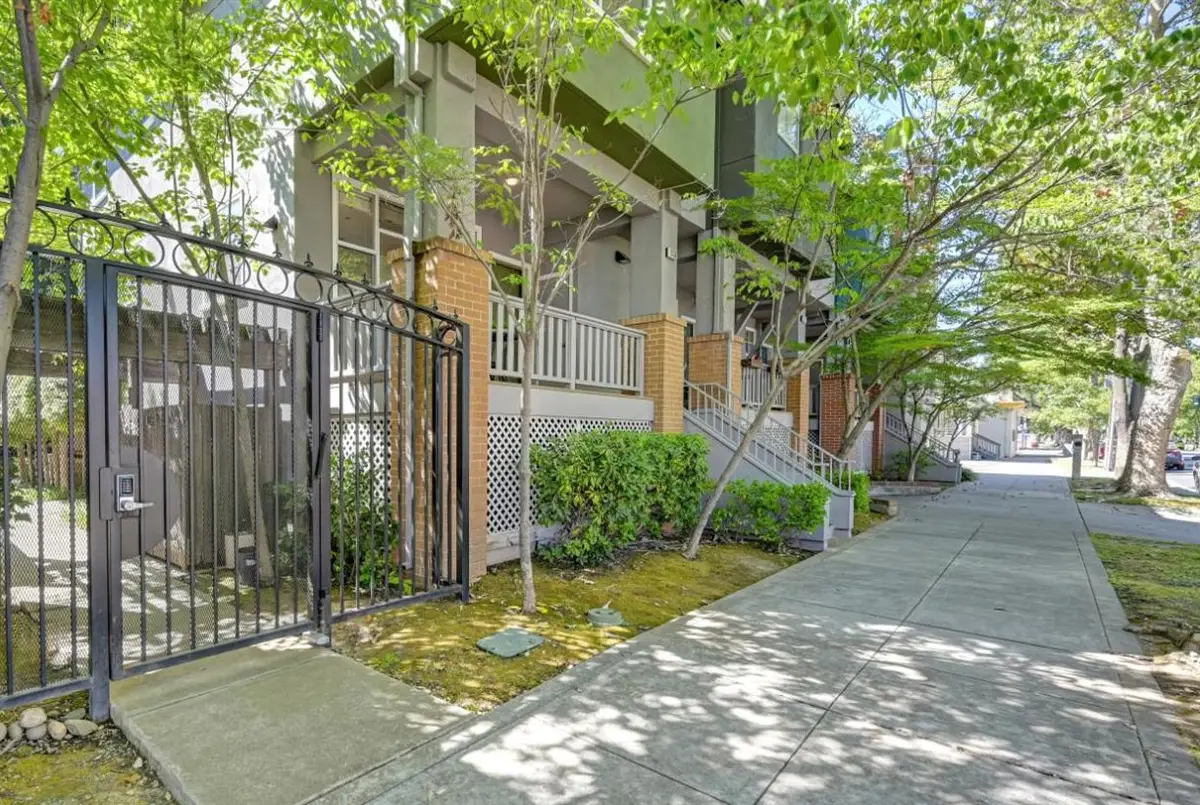 1930 10th Street, Sacramento, CA 95811 - #1