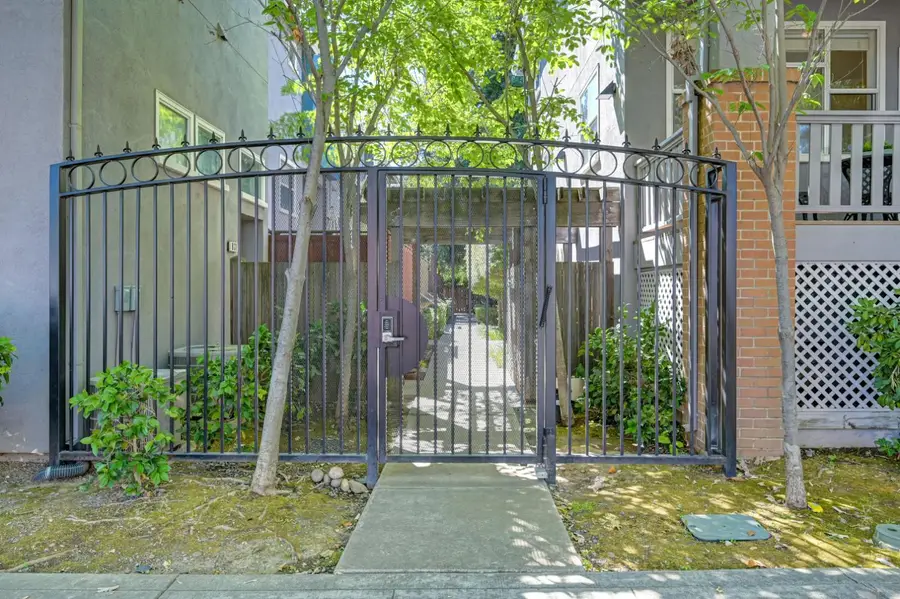 1930 10th Street, Sacramento, CA 95811 - #2