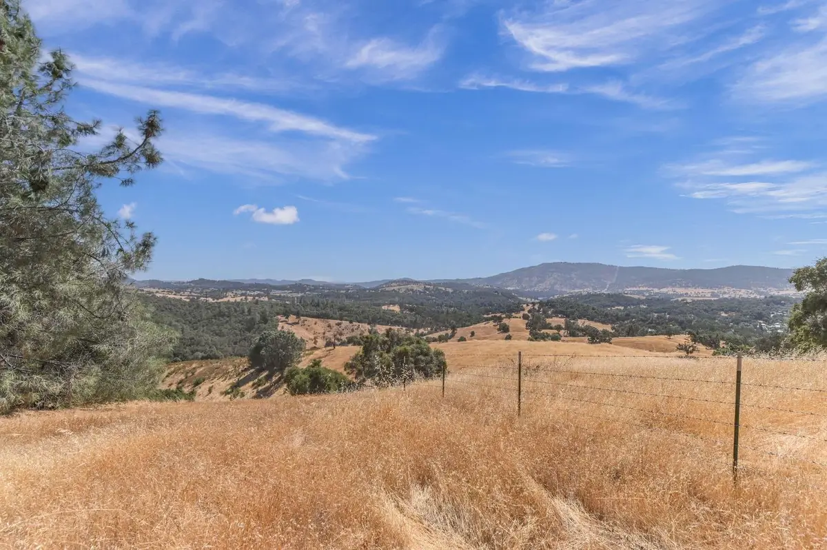 5761 Highway 4, Angels Camp, CA 95222 - #1