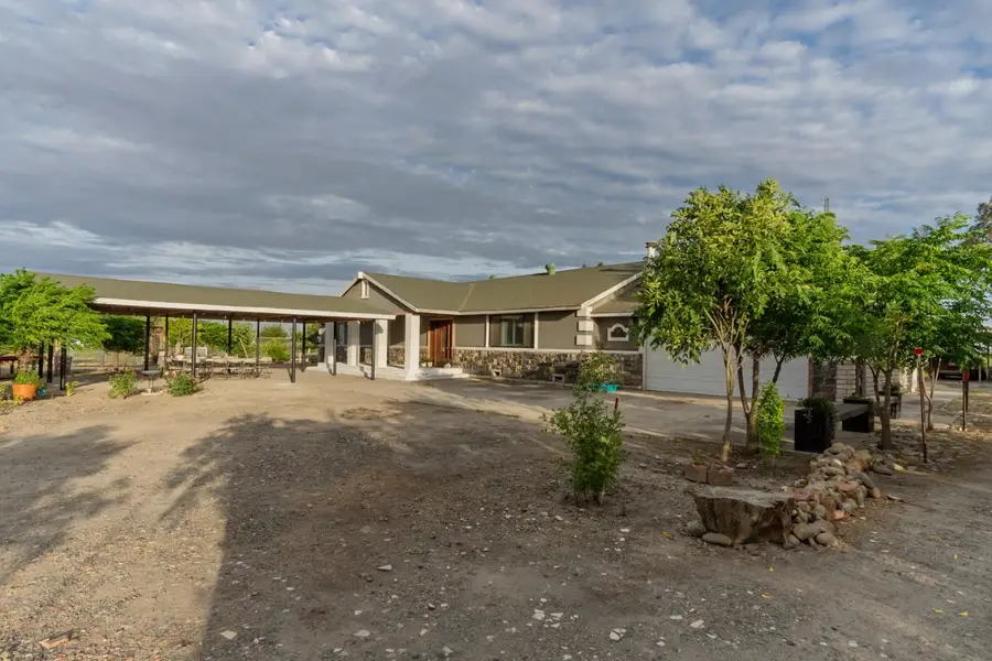 1581 W Cardella Road, Merced, CA 95348 - #3
