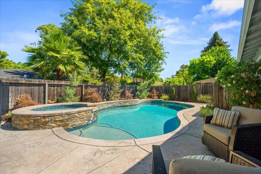 873 Royal Green Avenue, Sacramento, CA 95831 - #2