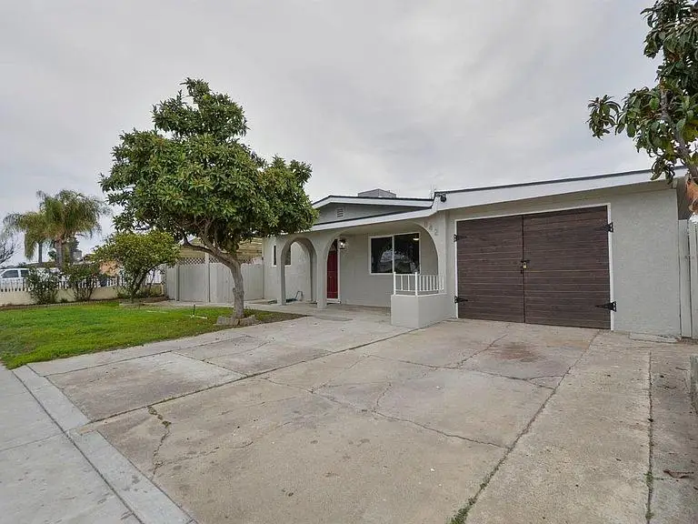 842 Vermont Avenue, Los Banos, CA 93635 - #2