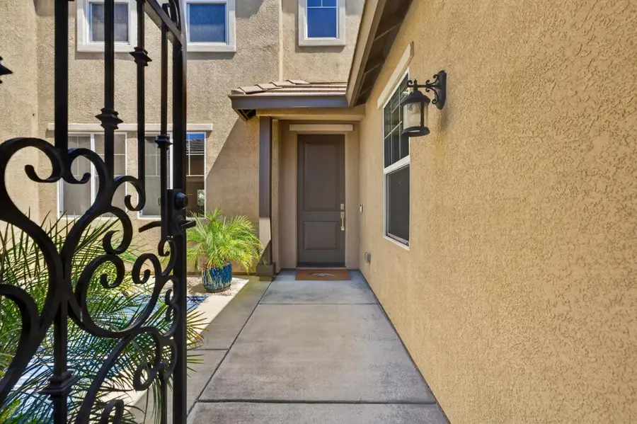 4340 Majestic Prince Way, Roseville, CA 95747 - #2