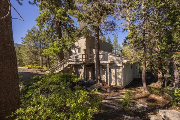 125 S Yuba Drive, Soda Springs, CA 95728