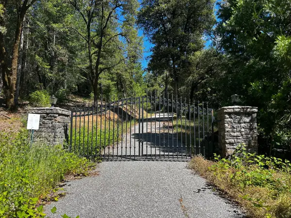 12226 Pine Cone Circle, Grass Valley, CA 95945