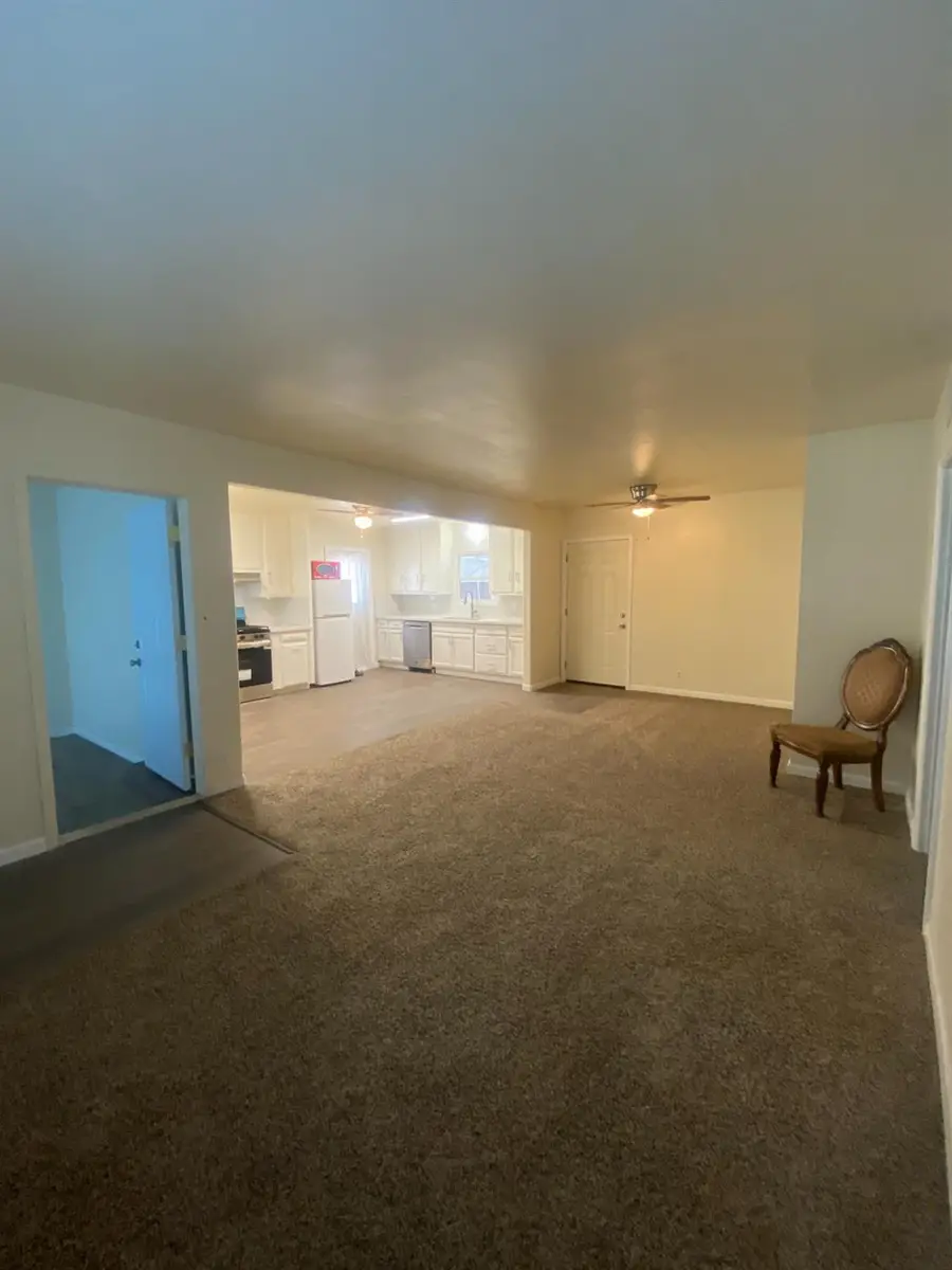1401 El Sereno Drive, Bakersfield, CA 93304 - #3