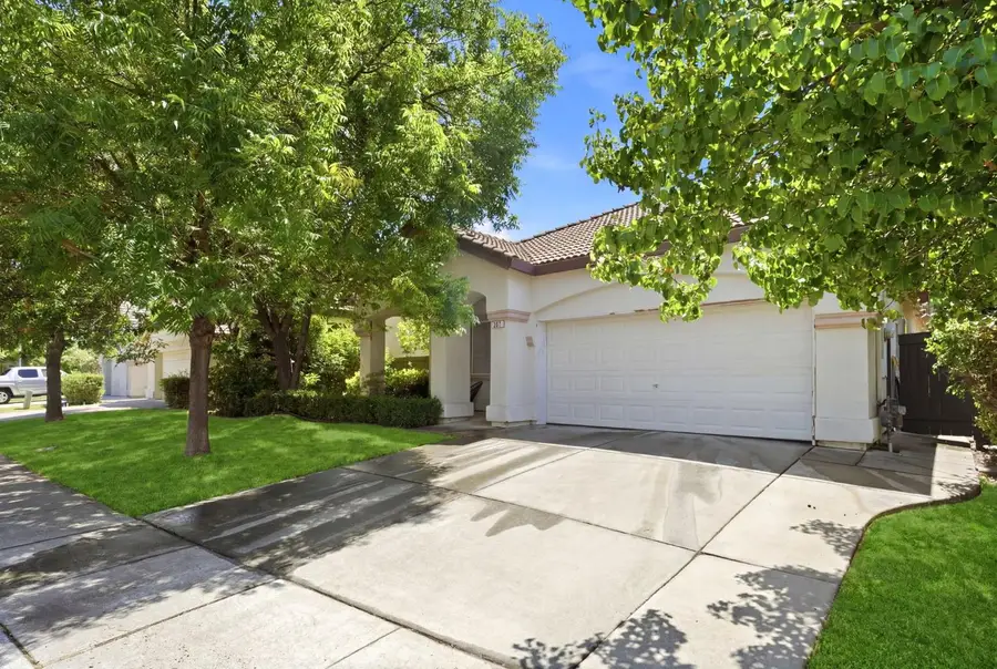681 Eastbrook Circle, Sacramento, CA 95835 - #2